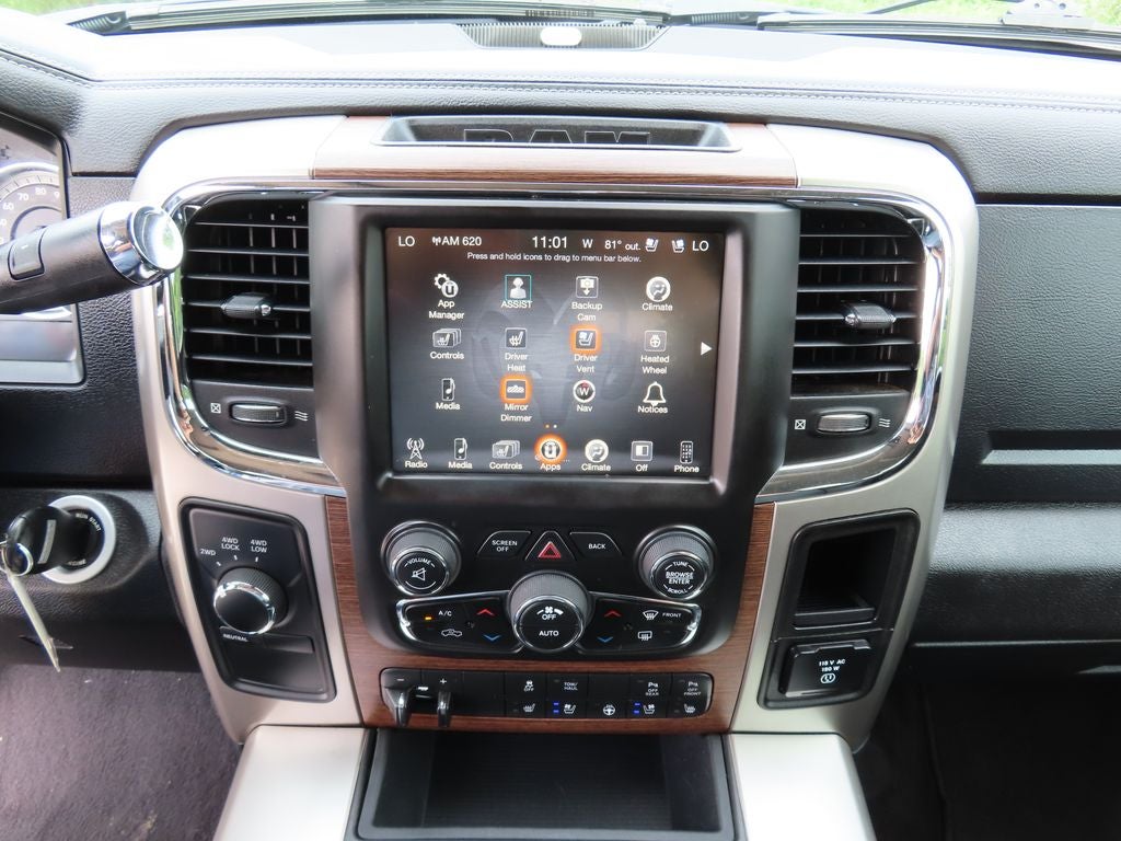 2017 RAM 2500 Laramie Crew Cab 4x4 6'4' Box