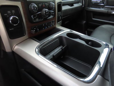 2017 RAM 2500 Laramie Crew Cab 4x4 6'4' Box