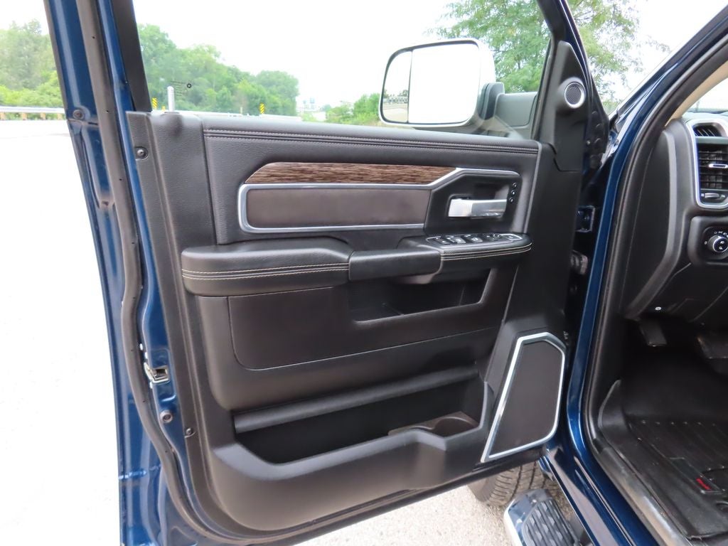 2020 RAM 2500 Laramie Mega Cab 4x4 6'4' Box
