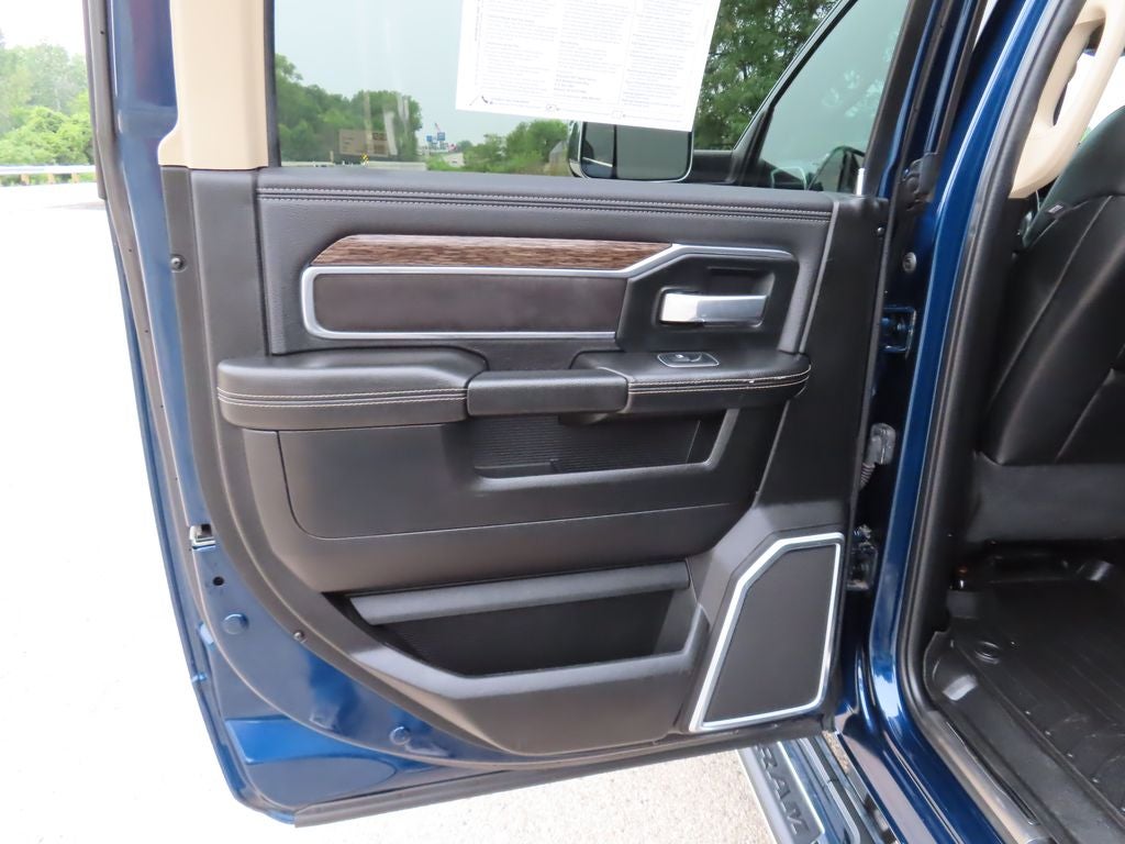 2020 RAM 2500 Laramie Mega Cab 4x4 6'4' Box