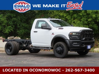 2026 RAM 5500HD RAM 5500 TRADESMAN CHASSIS REGULAR CAB 4X4 60' CA