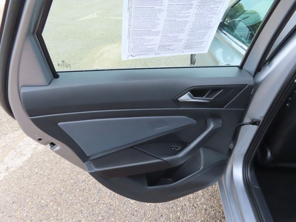 2025 Volkswagen Jetta 1.5T SE