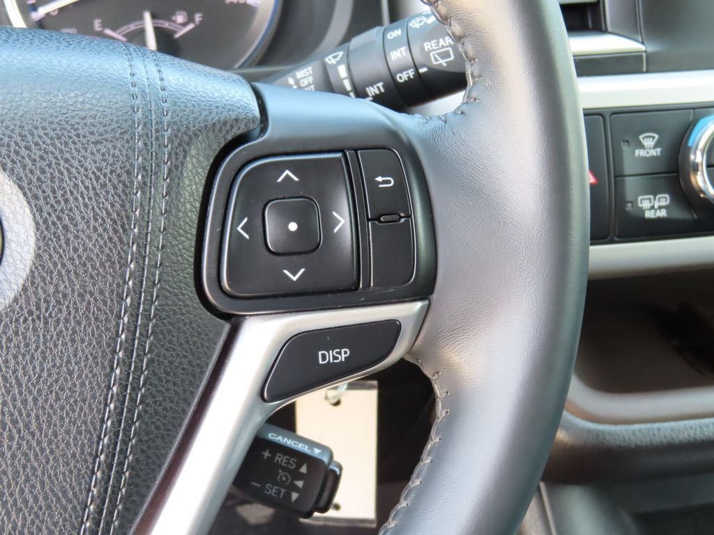 2016 Toyota Highlander LE Plus V6