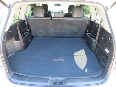 2016 Toyota Highlander LE Plus V6
