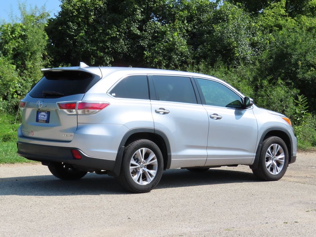 2016 Toyota Highlander LE Plus V6