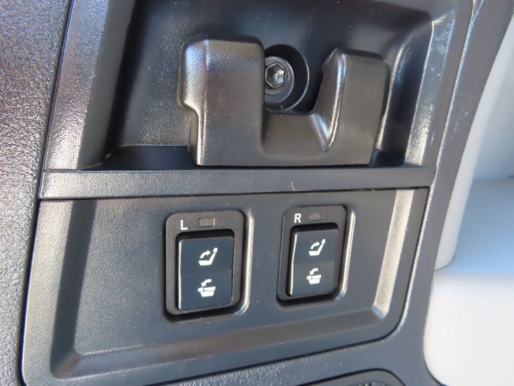 2013 Toyota Sequoia Platinum 5.7L V8