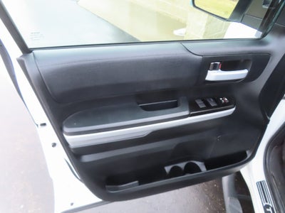 2018 Toyota Tundra SR5 5.7L V8