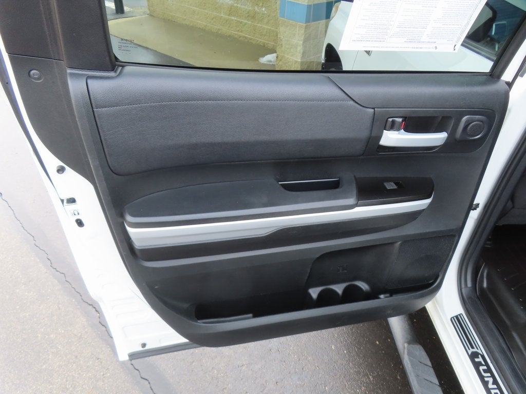 2018 Toyota Tundra SR5 5.7L V8