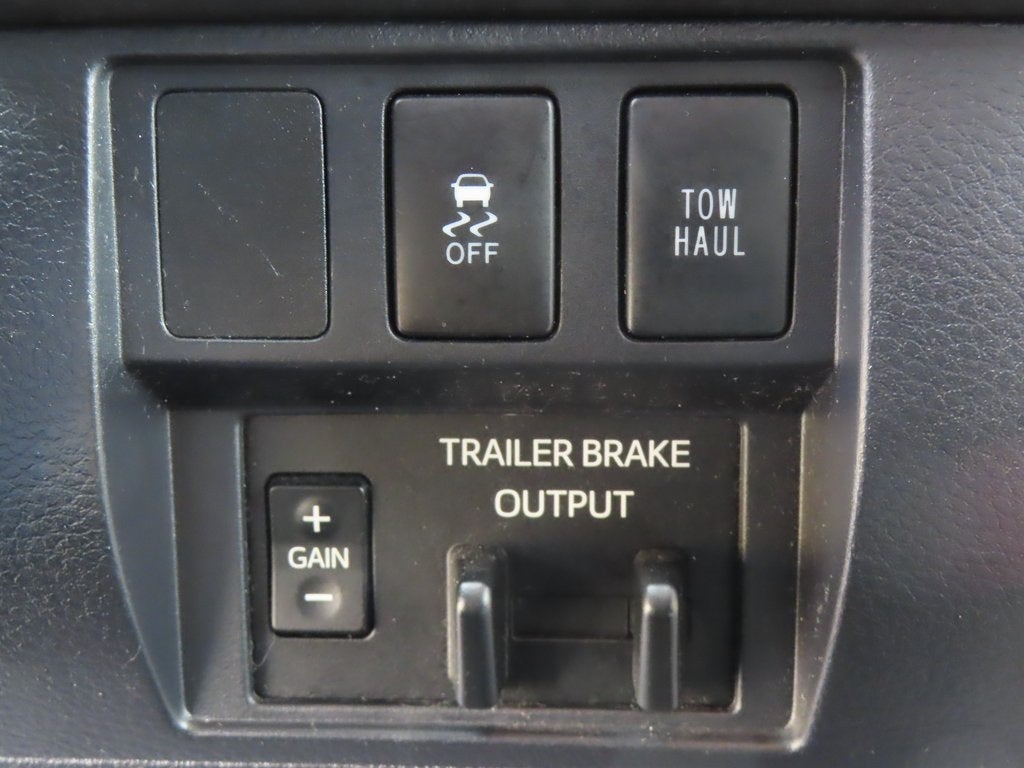 2018 Toyota Tundra SR5 5.7L V8