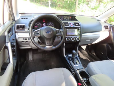 2016 Subaru Forester 2.5i Touring
