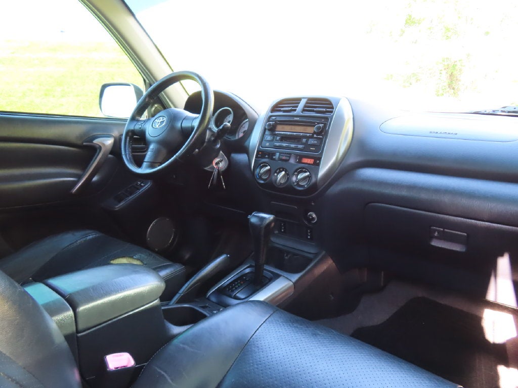 2004 Toyota RAV4 Base