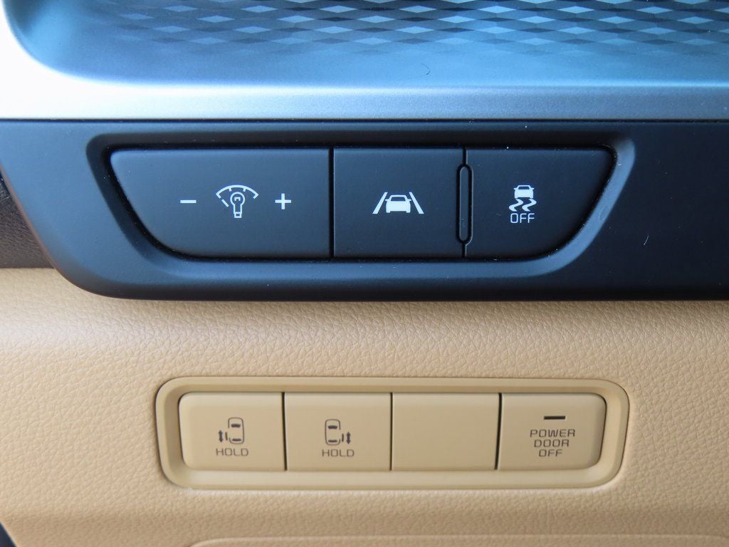 2024 Kia Carnival LX