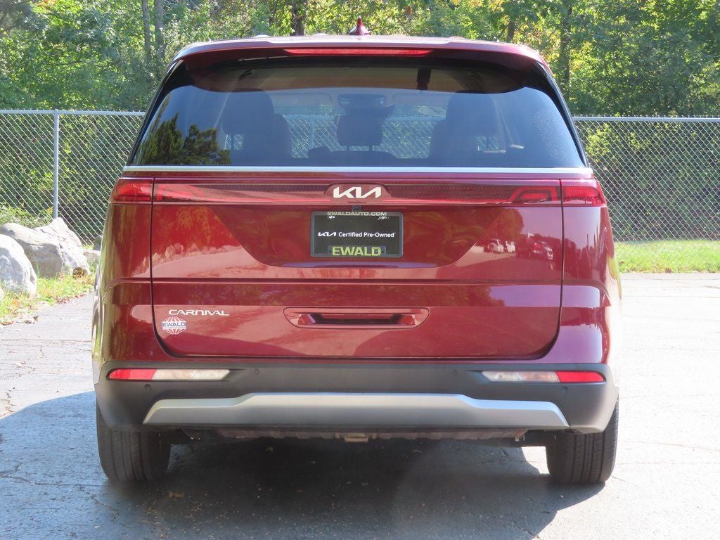 2024 Kia Carnival LX