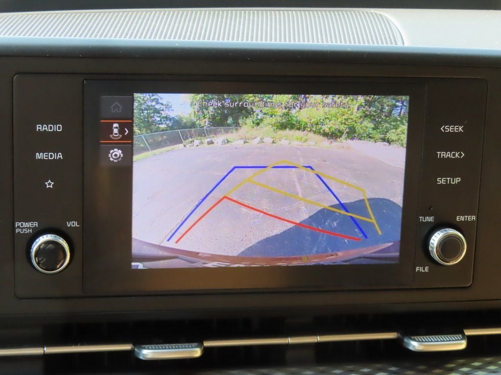 2024 Kia Carnival LX