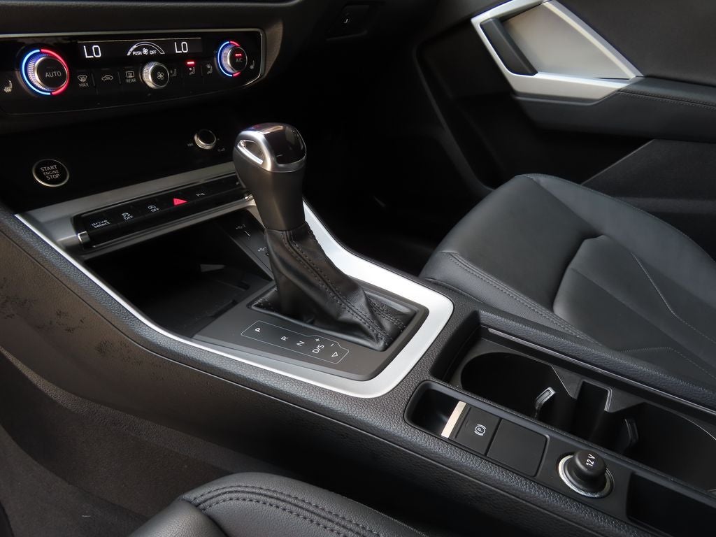 2024 Audi Q3 Premium 45 TFSI S line quattro Tiptronic