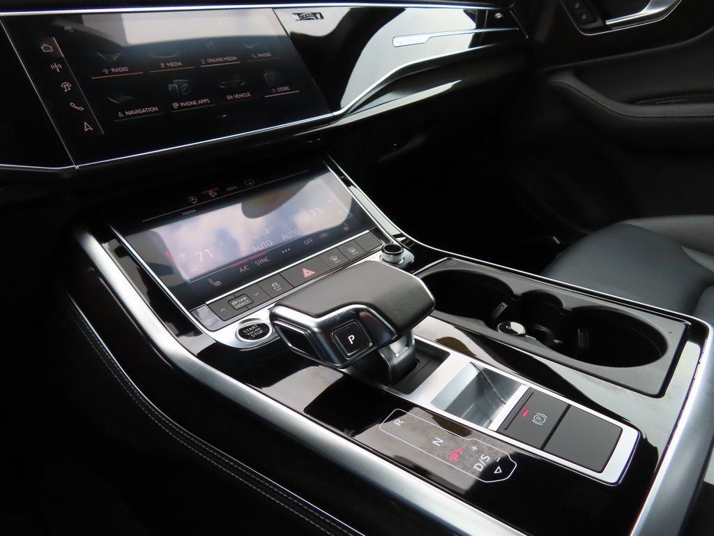 2025 Audi Q7 Premium Plus 55 TFSI quattro Tiptronic