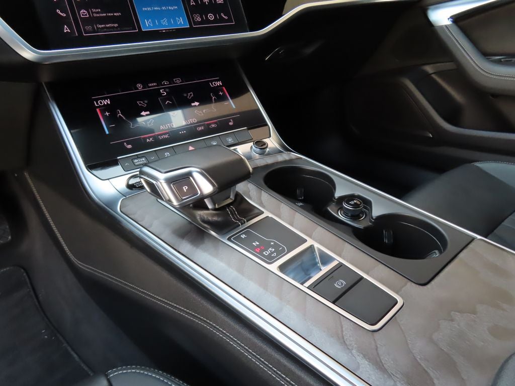 2024 Audi A6 Premium Plus 45 TFSI quattro S tronic