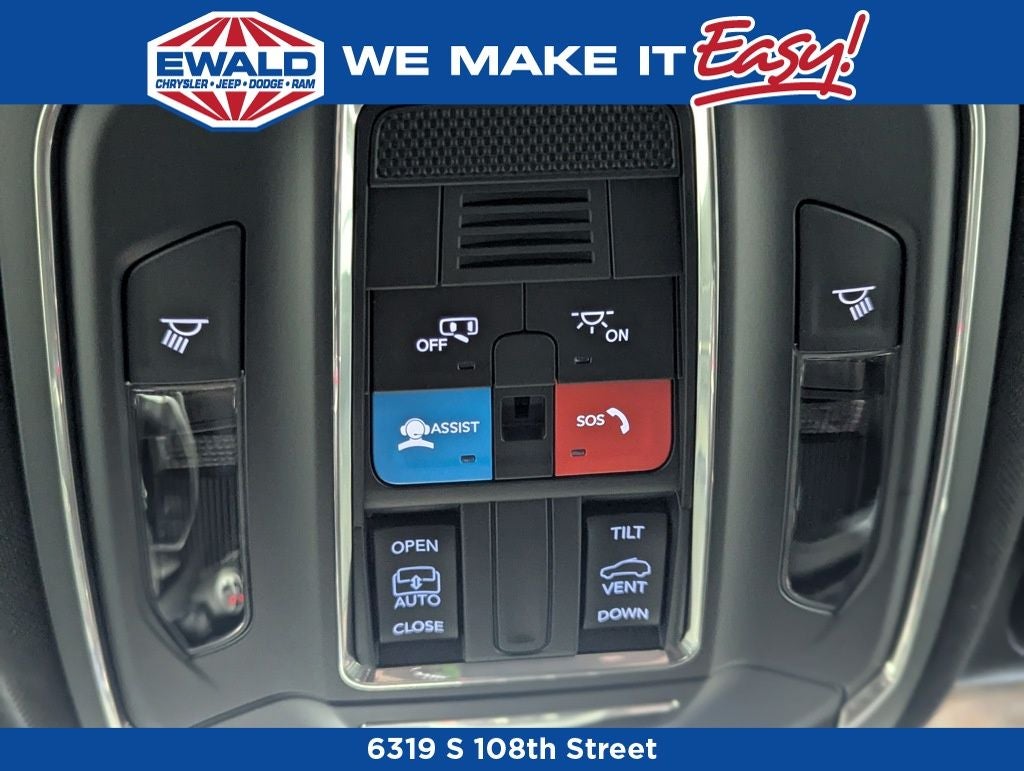 2025 Jeep Grand Cherokee Laredo