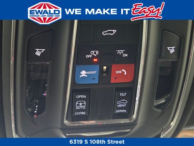 2026 Jeep Grand Cherokee Laredo