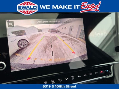 2026 Jeep Grand Cherokee Laredo