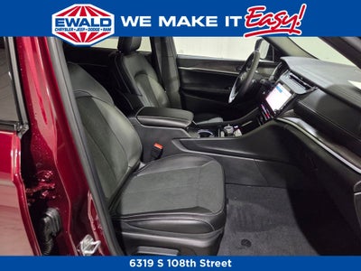 2026 Jeep Grand Cherokee Laredo Altitude