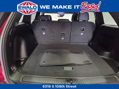 2026 Jeep Grand Cherokee Laredo Altitude