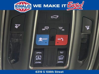 2026 Jeep Grand Cherokee Laredo