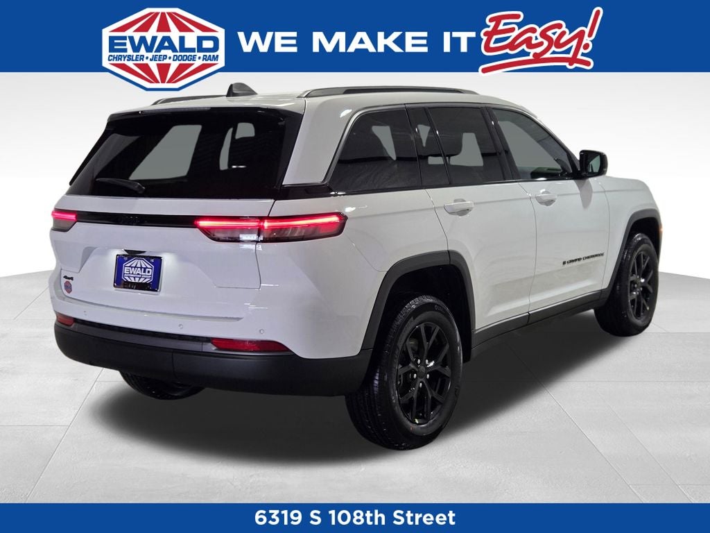 2026 Jeep Grand Cherokee Laredo