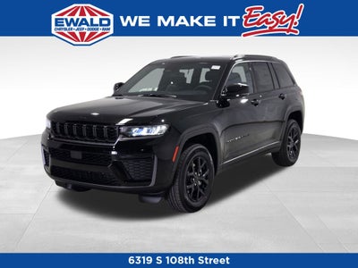 2026 Jeep Grand Cherokee Laredo Altitude