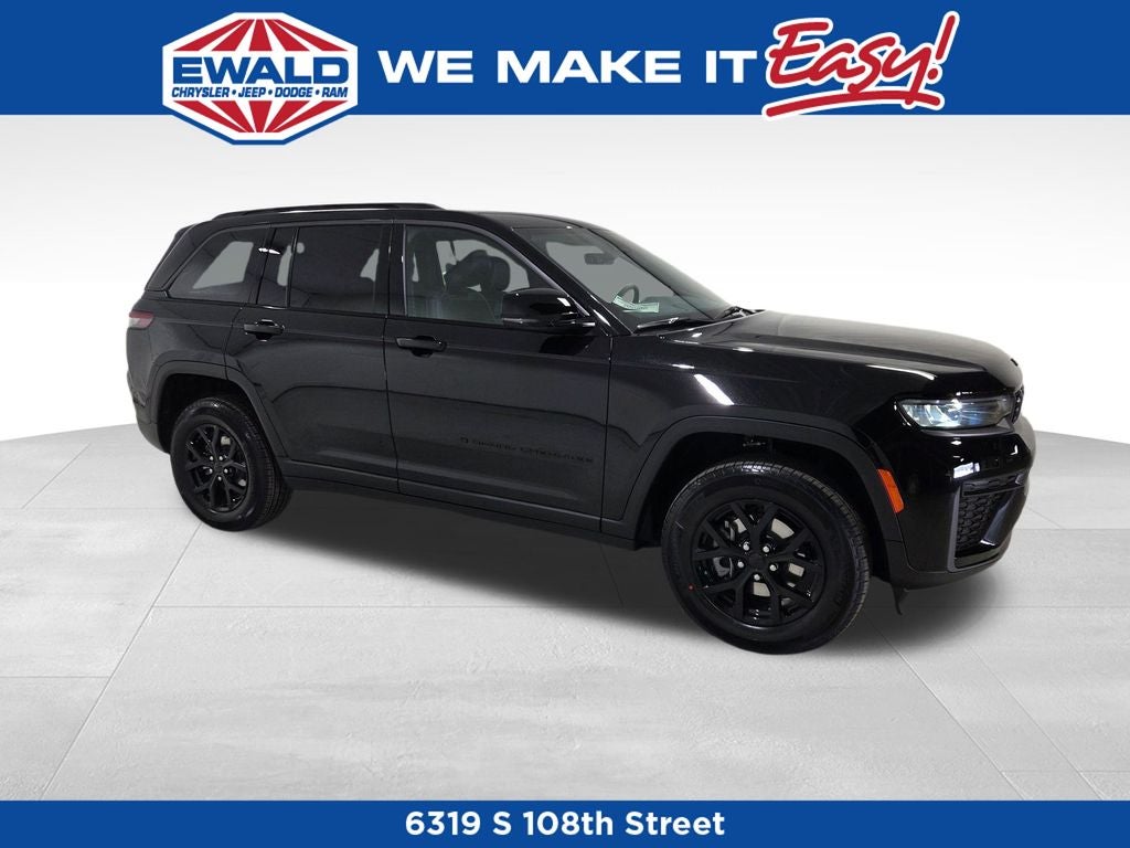 2026 Jeep Grand Cherokee Laredo Altitude