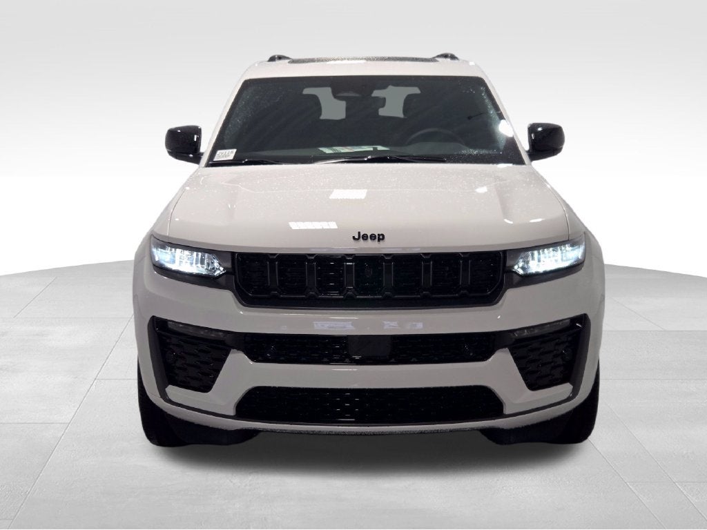 2027 Jeep Grand Cherokee Limited Reserve