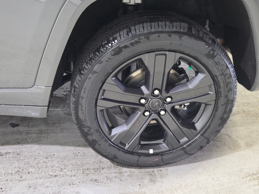 2027 Jeep Grand Cherokee Limited Reserve