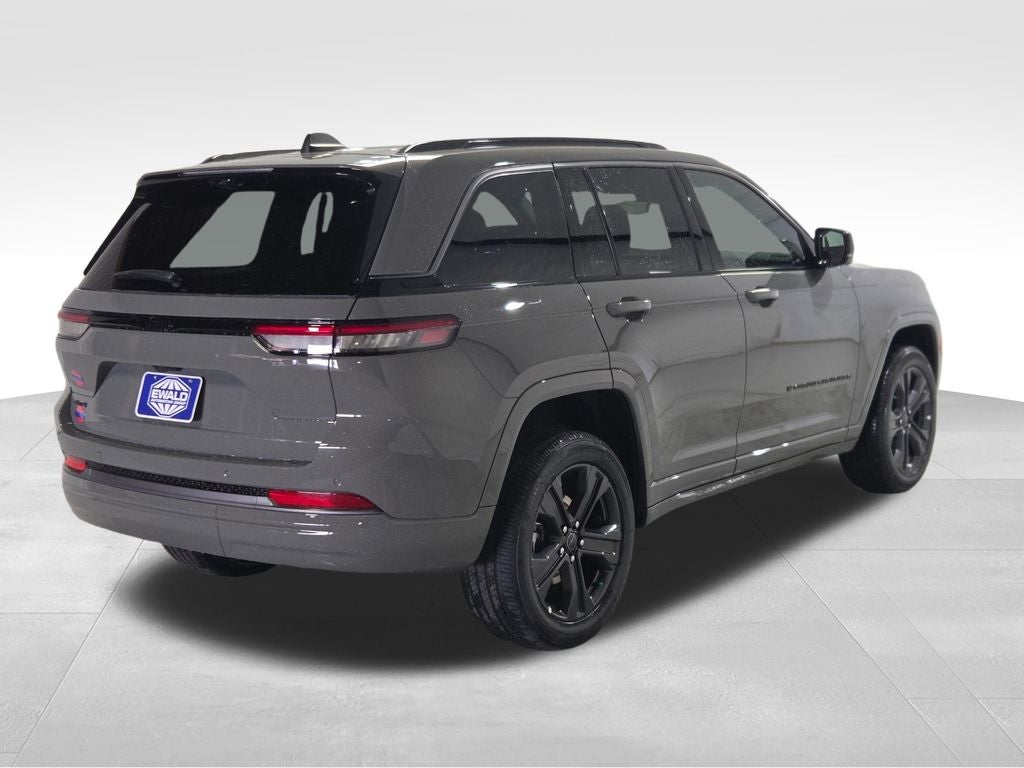 2027 Jeep Grand Cherokee Limited Reserve