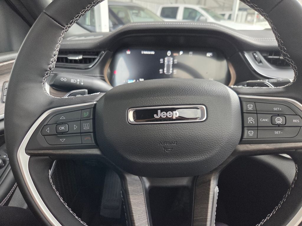 2027 Jeep Grand Cherokee Limited Reserve