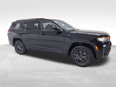 2027 Jeep Grand Cherokee L Laredo Altitude