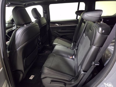 2027 Jeep Grand Cherokee L Laredo Altitude
