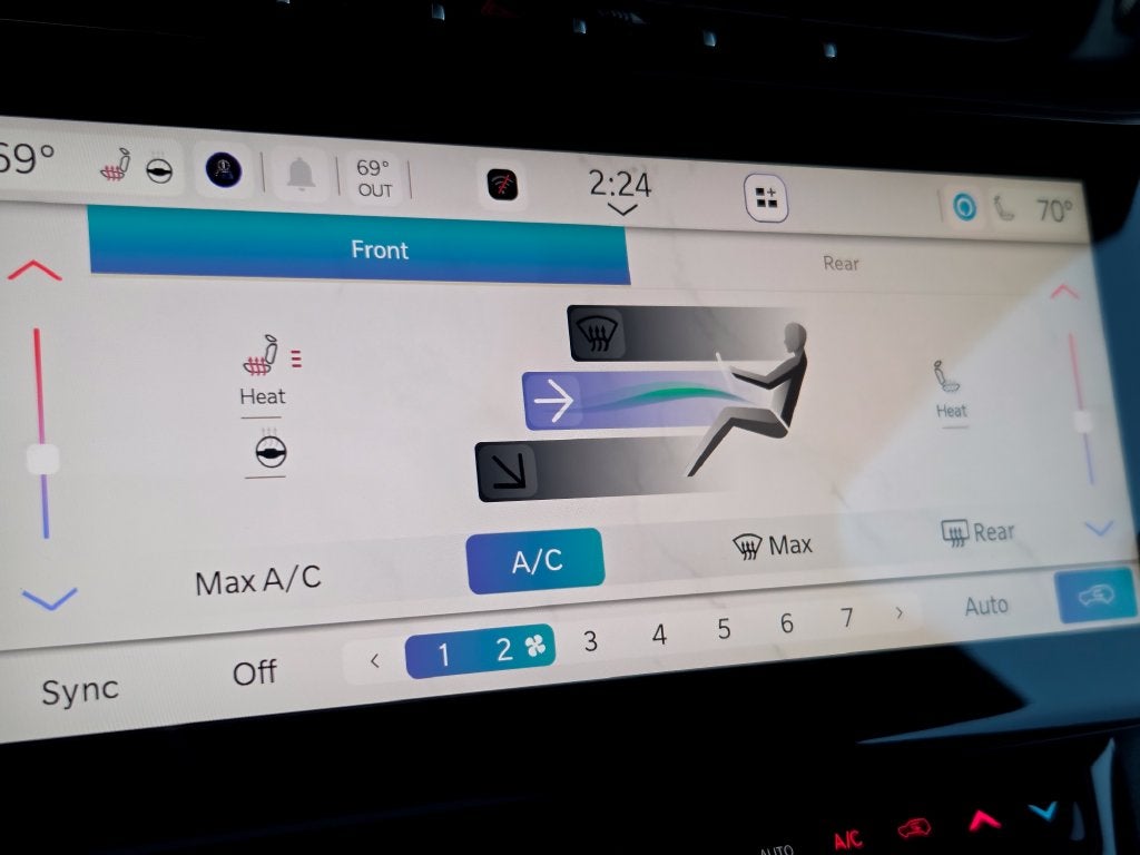2027 Jeep Grand Cherokee L Laredo Altitude