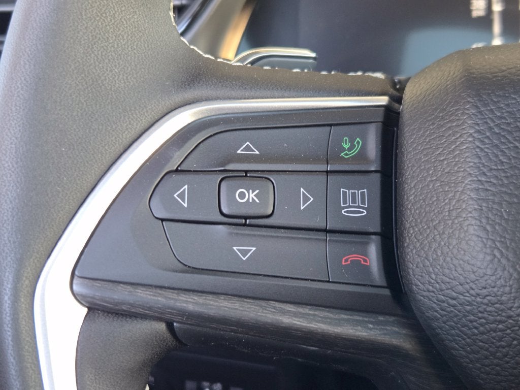 2027 Jeep Grand Cherokee L Laredo Altitude