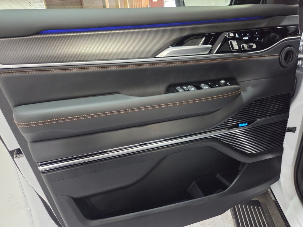 2026 Jeep Grand Wagoneer Summit Reserve