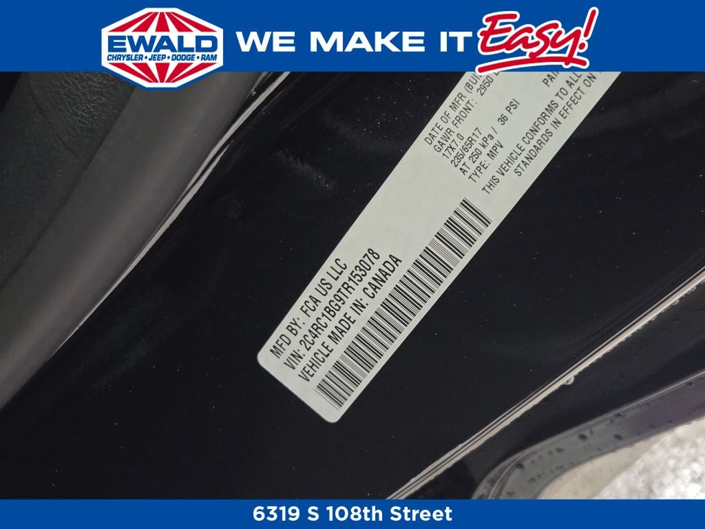 2026 Chrysler Pacifica Select