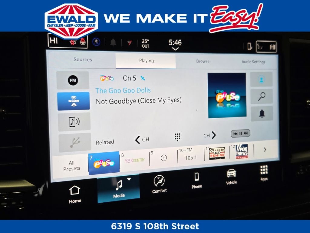 2026 Chrysler Pacifica Select