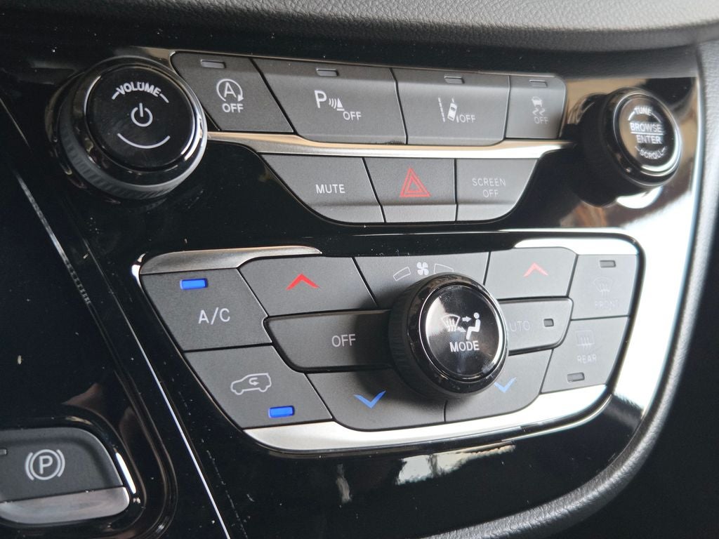 2027 Chrysler Pacifica LX