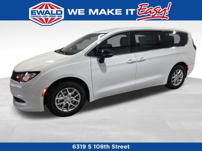 2026 Chrysler Voyager LX