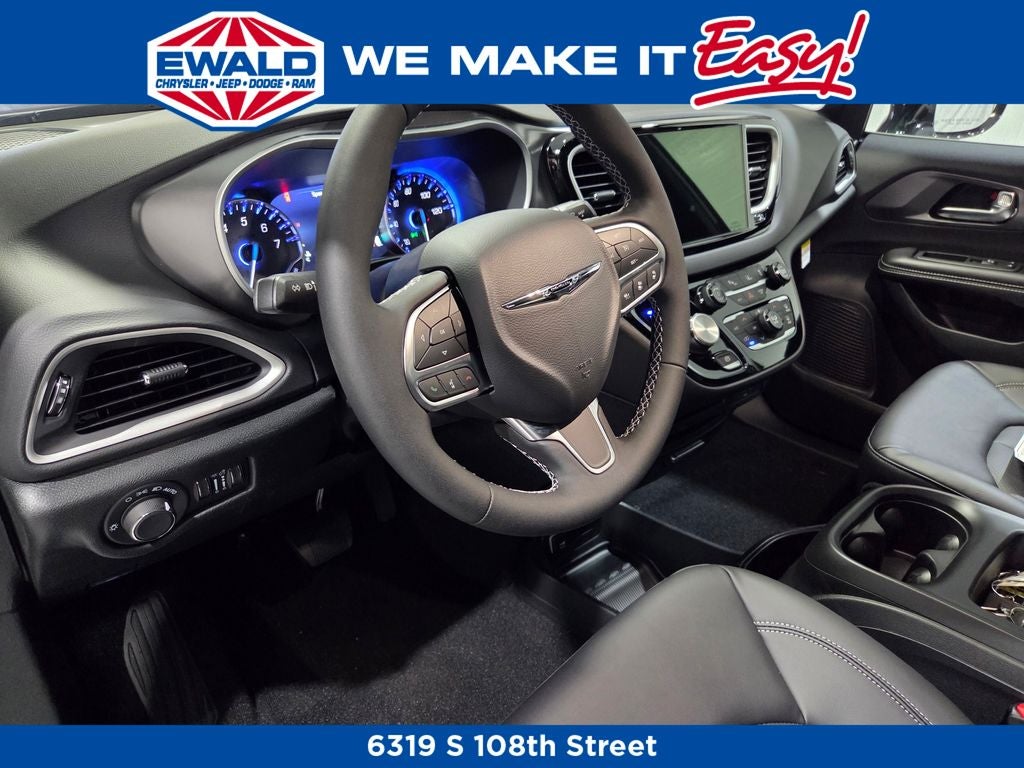 2026 Chrysler Voyager LX