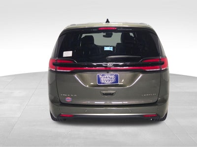 2027 Chrysler Pacifica Limited