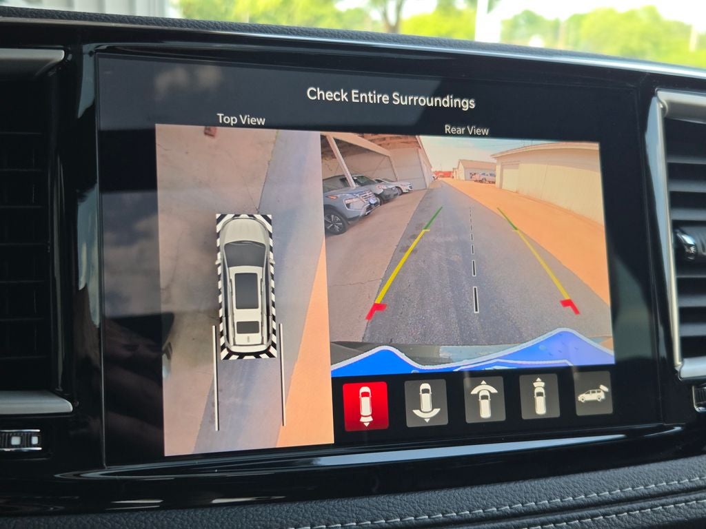 2027 Chrysler Pacifica Limited