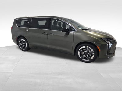 2027 Chrysler Pacifica Limited
