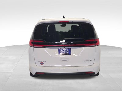 2027 Chrysler Pacifica Limited