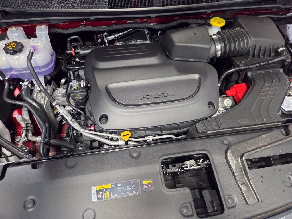 2027 Chrysler Pacifica Select