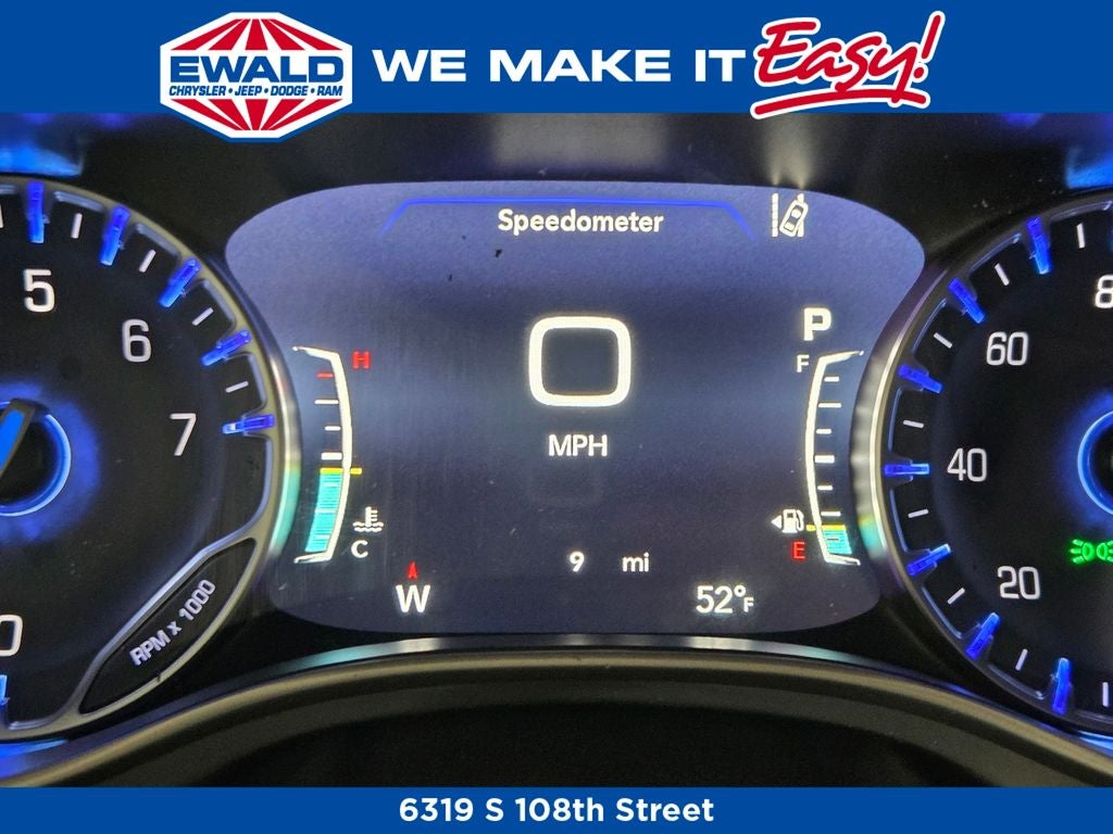 2026 Chrysler Pacifica Select